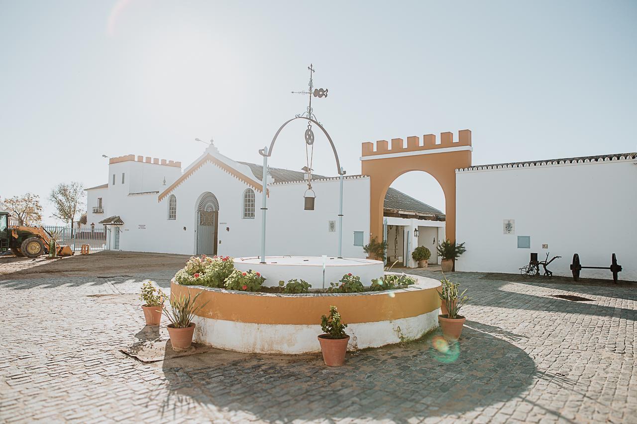 Вилла Cortijo Santa Clara Кармона Экстерьер фото