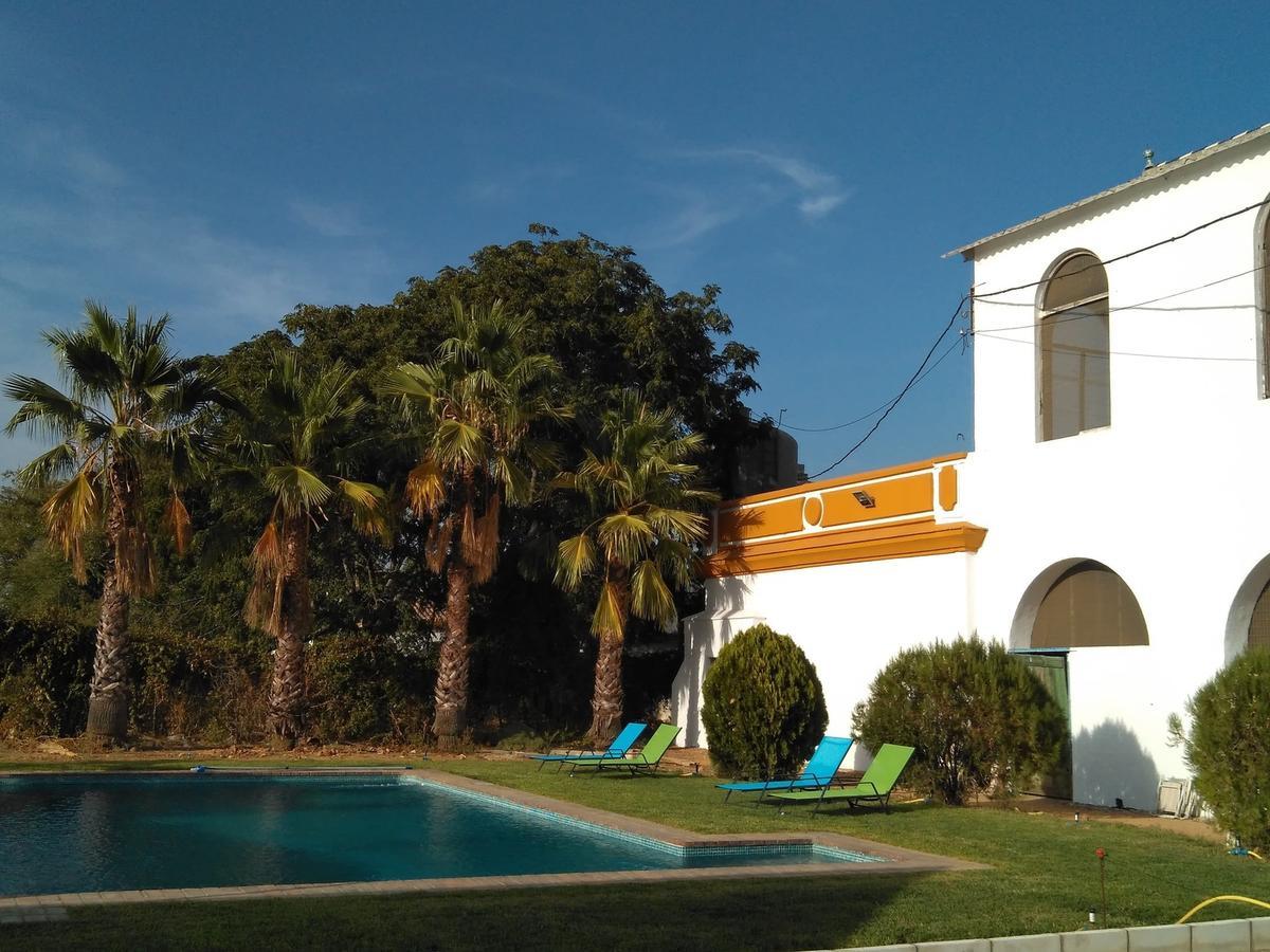 Вилла Cortijo Santa Clara Кармона Экстерьер фото